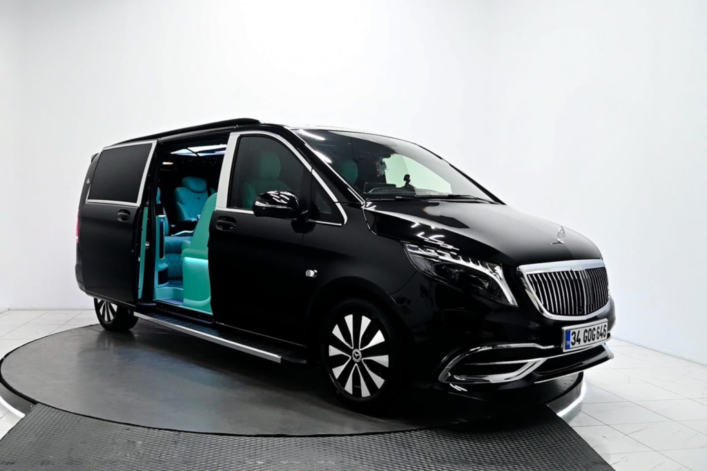VIP Mercedes Vito Chauffeur Vehicle